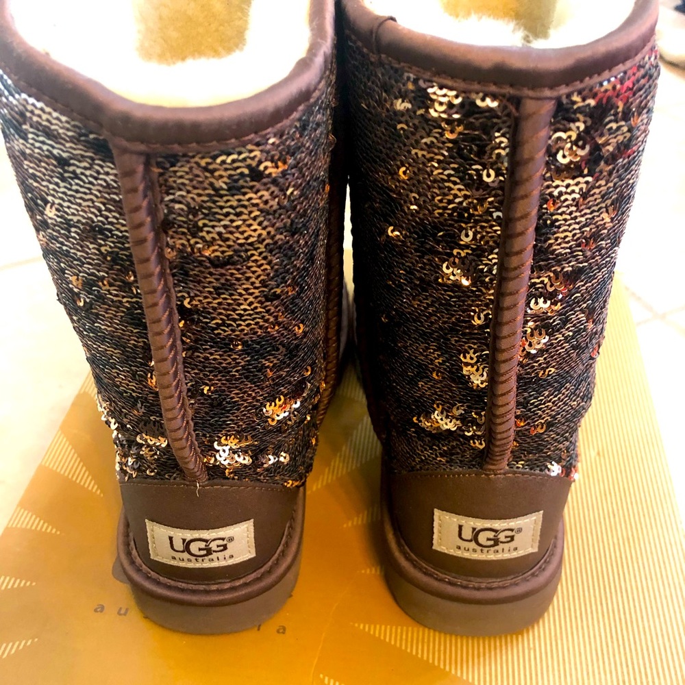 RARE! UGG CLASSIC SHORT 🐆 LEOPARD ✨ SPARKLE